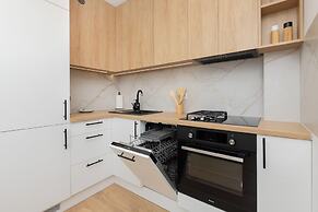 Gdynia Centrum Apartment by Renters