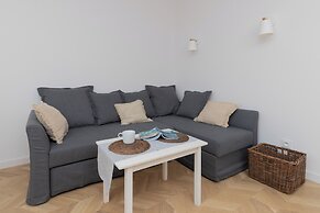 Gdynia Sea View Apartment by Renters