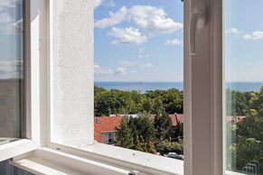 Gdynia Sea View Apartment by Renters