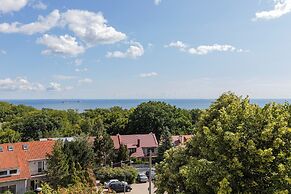 Gdynia Sea View Apartment by Renters