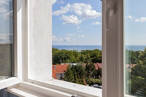 Gdynia Sea View Apartment by Renters