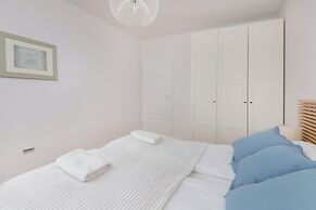 Gdynia Sea View Apartment by Renters