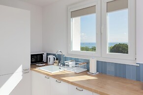 Gdynia Sea View Apartment by Renters
