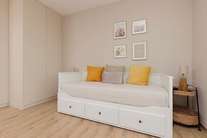 Cozy & Bright Studio Żupnicza by Renters