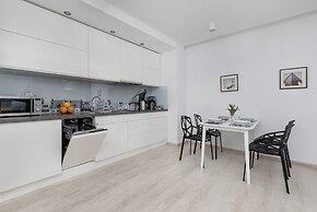 Sadova Apartment Gdańsk by Renters