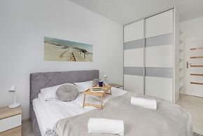 Sadova Apartment Gdańsk by Renters