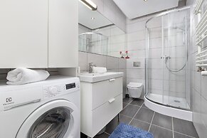 Sadova Apartment Gdańsk by Renters