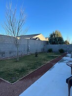 Spacious Desert Retreat With Breathtaking Views 2 Bedroom Home by RedA