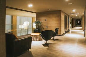 Howard Johnson Plaza La Ribera