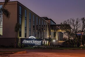 Howard Johnson Plaza La Ribera