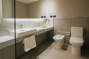 Howard Johnson Plaza La Ribera