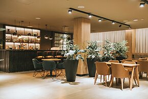 Howard Johnson Plaza La Ribera