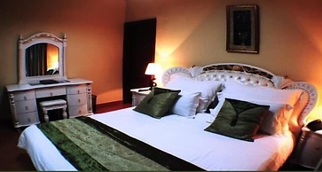 Moba Hotel & Convention Centre