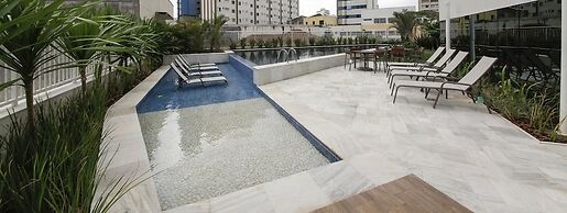Apartamento em Pinheiros com Piscina