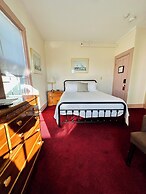 Inn at Gifford House