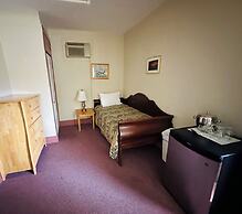 Inn at Gifford House