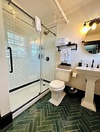 Inn at Gifford House