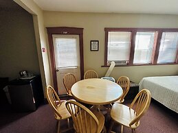 Inn at Gifford House