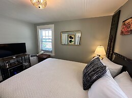 Inn at Gifford House