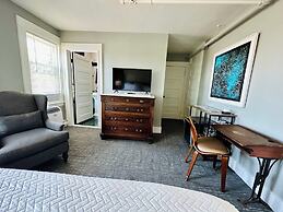 Inn at Gifford House