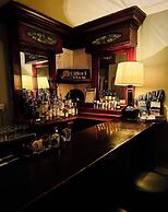 Inn at Gifford House