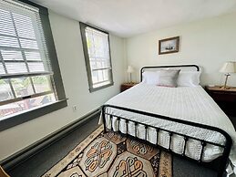 Inn at Gifford House