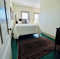 Inn at Gifford House