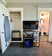 Inn at Gifford House