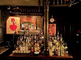 Inn at Gifford House