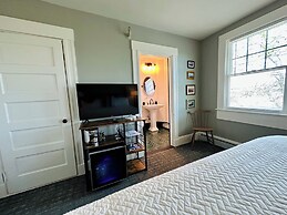 Inn at Gifford House