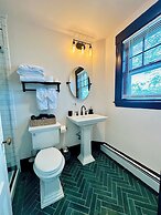 Inn at Gifford House