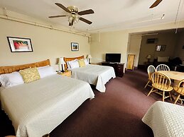 Inn at Gifford House