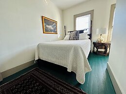 Inn at Gifford House