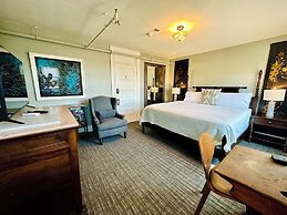 Inn at Gifford House