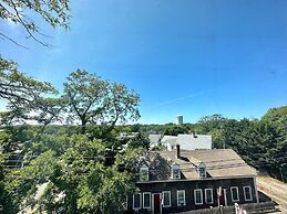 Inn at Gifford House