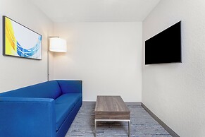 Holiday Inn Express & Suites Ormond Beach - North Daytona by IHG