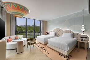 Hualuxe Sanya Yalong Bay Resort