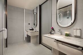 Hualuxe Sanya Yalong Bay Resort