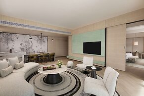 Hualuxe Sanya Yalong Bay Resort