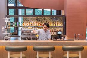 Hualuxe Sanya Yalong Bay Resort