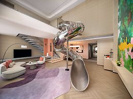 Hualuxe Sanya Yalong Bay Resort