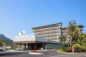 Hualuxe Sanya Yalong Bay Resort