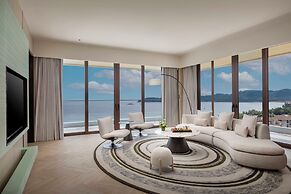 Hualuxe Sanya Yalong Bay Resort