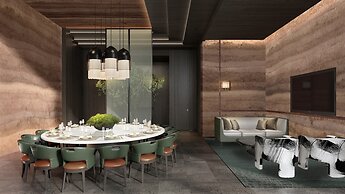 Hualuxe Sanya Yalong Bay Resort