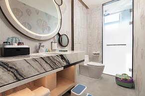 Hualuxe Sanya Yalong Bay Resort