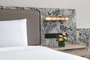 Hualuxe Sanya Yalong Bay Resort