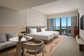 Hualuxe Sanya Yalong Bay Resort