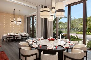 Hualuxe Sanya Yalong Bay Resort