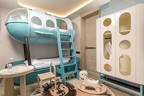 Hualuxe Sanya Yalong Bay Resort