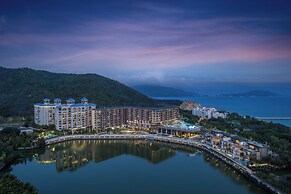Hualuxe Sanya Yalong Bay Resort